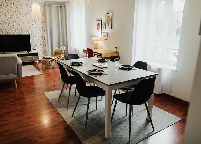 Lägenhet Appartements Cherbourg *